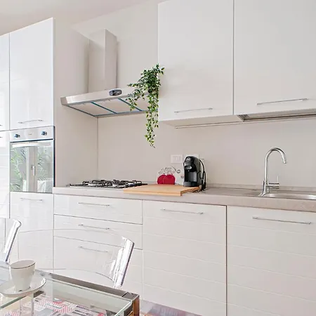 Lucky House Apartment