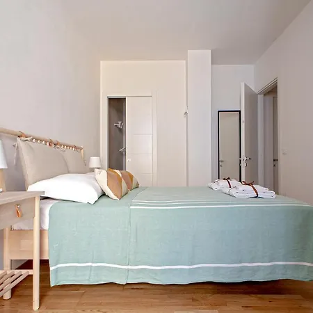Apartment Lucky House Livorno